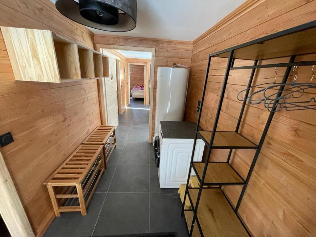Appartement Lumineux Neuf Dans Bas De Chalet Le Douglas ลาจูดูลูป ภายนอก รูปภาพ