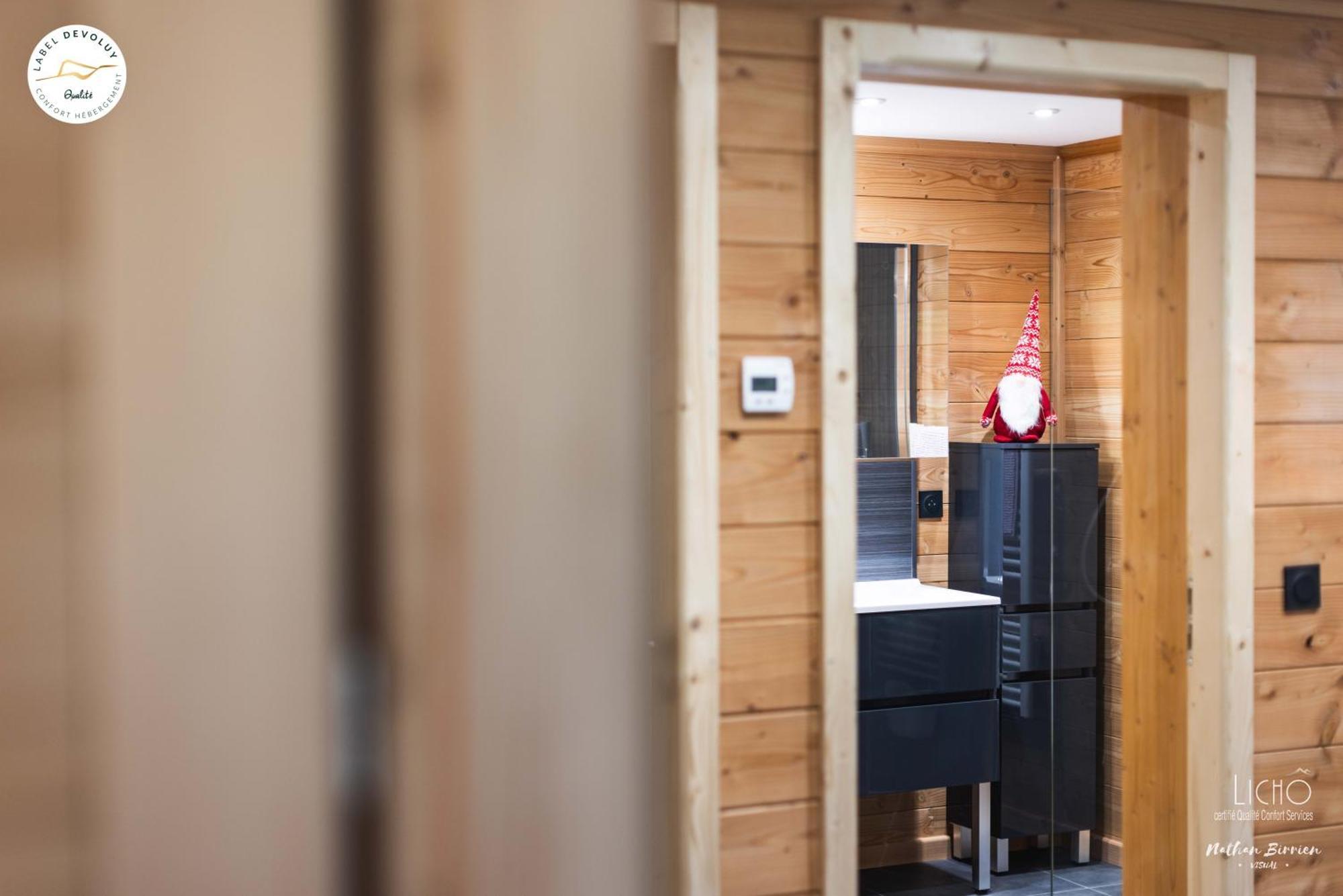Appartement Lumineux Neuf Dans Bas De Chalet Le Douglas ลาจูดูลูป ภายนอก รูปภาพ
