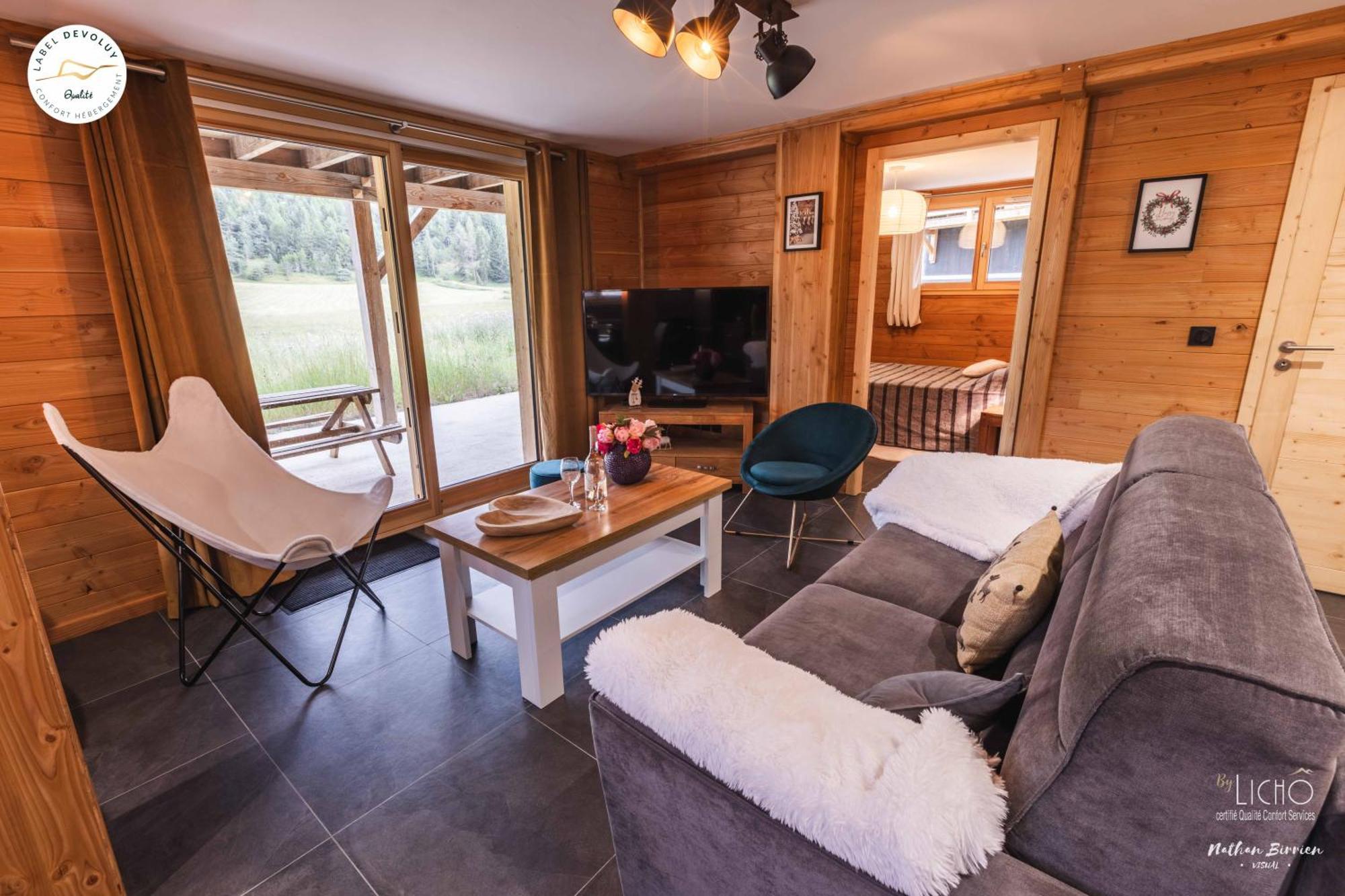 Appartement Lumineux Neuf Dans Bas De Chalet Le Douglas ลาจูดูลูป ภายนอก รูปภาพ