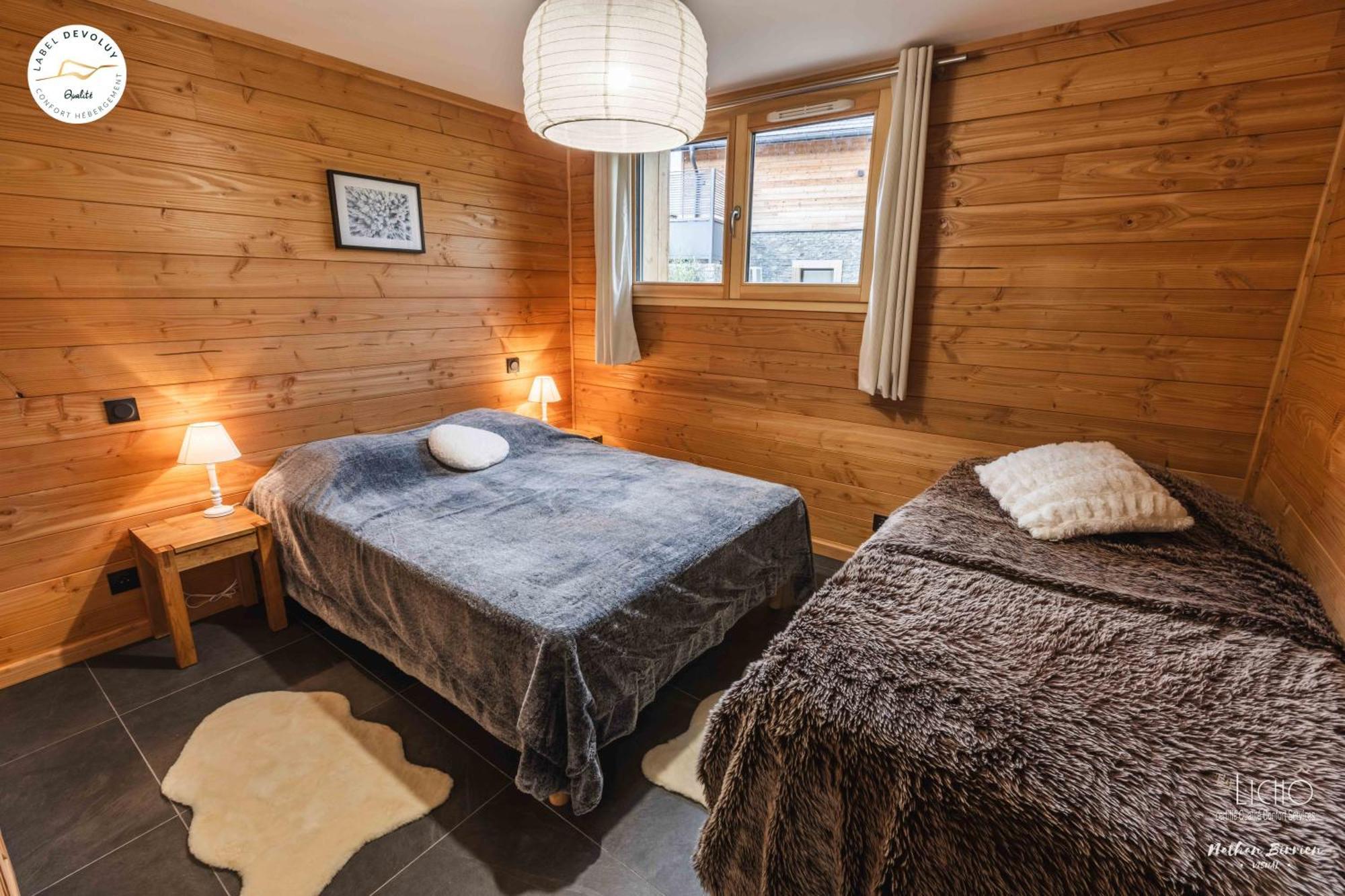 Appartement Lumineux Neuf Dans Bas De Chalet Le Douglas ลาจูดูลูป ภายนอก รูปภาพ