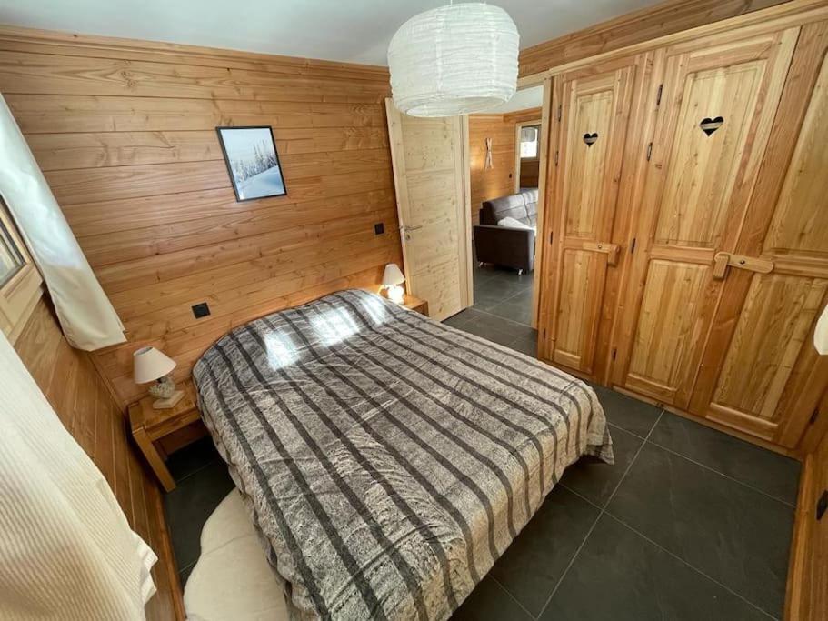 Appartement Lumineux Neuf Dans Bas De Chalet Le Douglas ลาจูดูลูป ภายนอก รูปภาพ